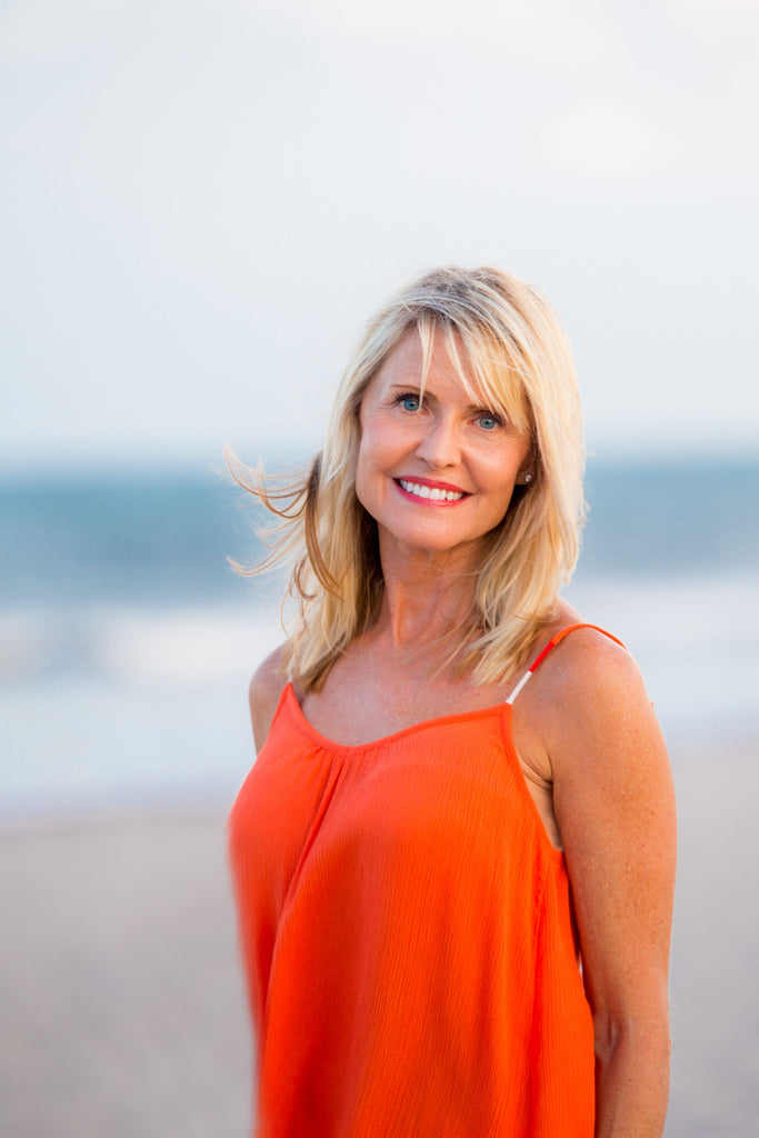 Coastal Florida travel tips. Interview with Marybeth from Beaches Bars and Bungalows