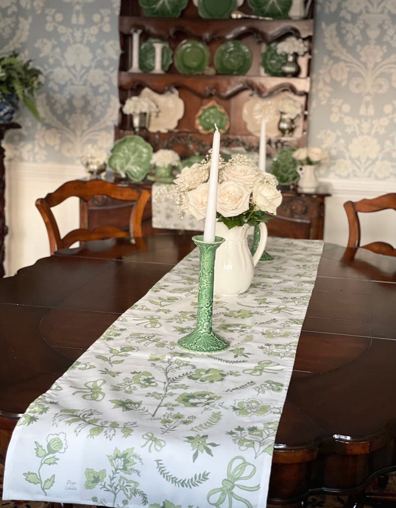 Linda's Garden Table Runners by Diga Linda